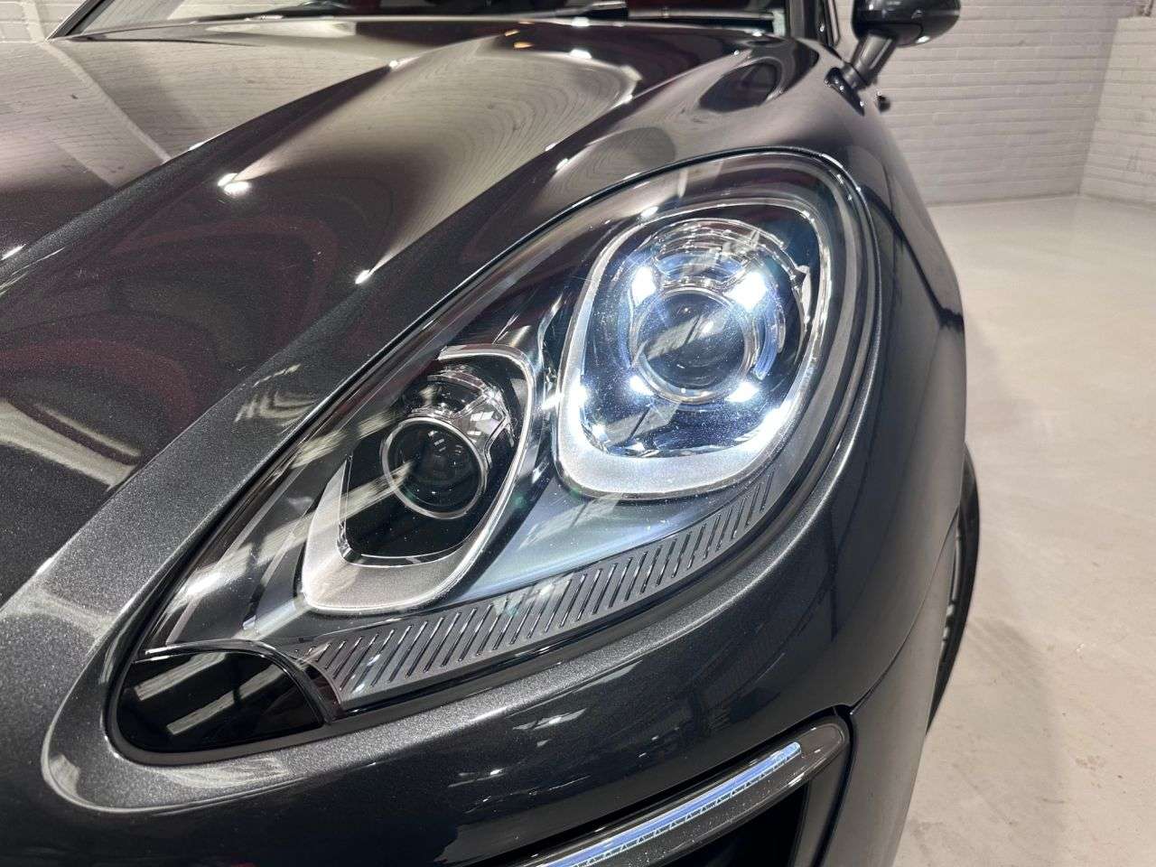 2017 PORSCHE MACAN 2017 PORSCHE MACAN