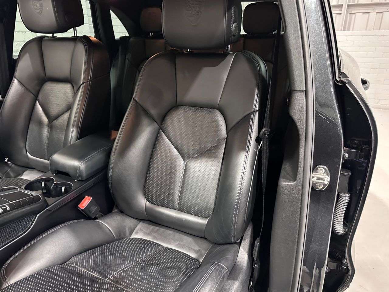 2017 PORSCHE MACAN 2017 PORSCHE MACAN