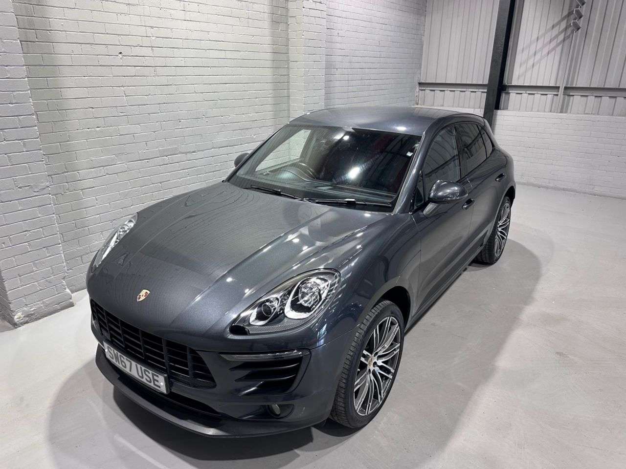 A 2017 PORSCHE MACAN 3.0 TD V6 S SUV 5dr Diesel PDK 4WD Euro 6 (s/s) (258 ps) A 2017 PORSCHE MACAN 3.0 TD V6 S SUV 5dr Diesel PDK 4WD Euro 6 (s/s) (258 ps)