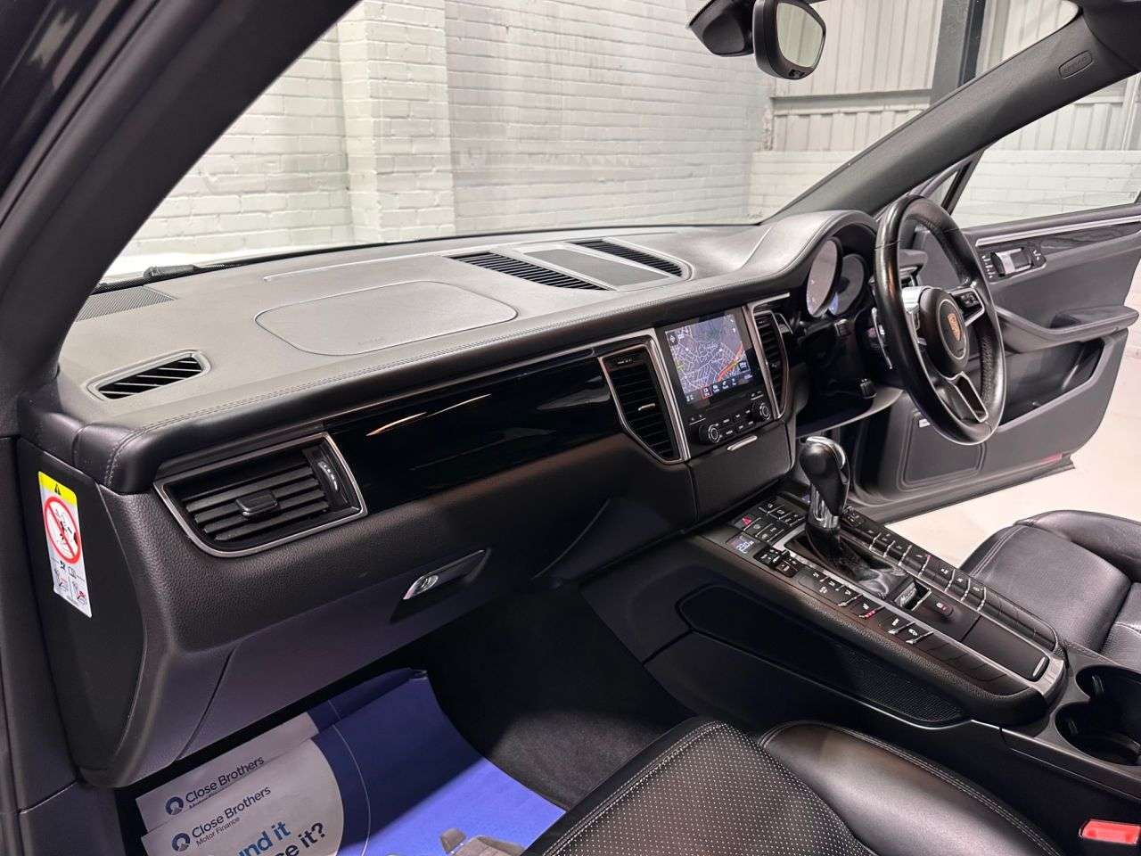 2017 PORSCHE MACAN 2017 PORSCHE MACAN