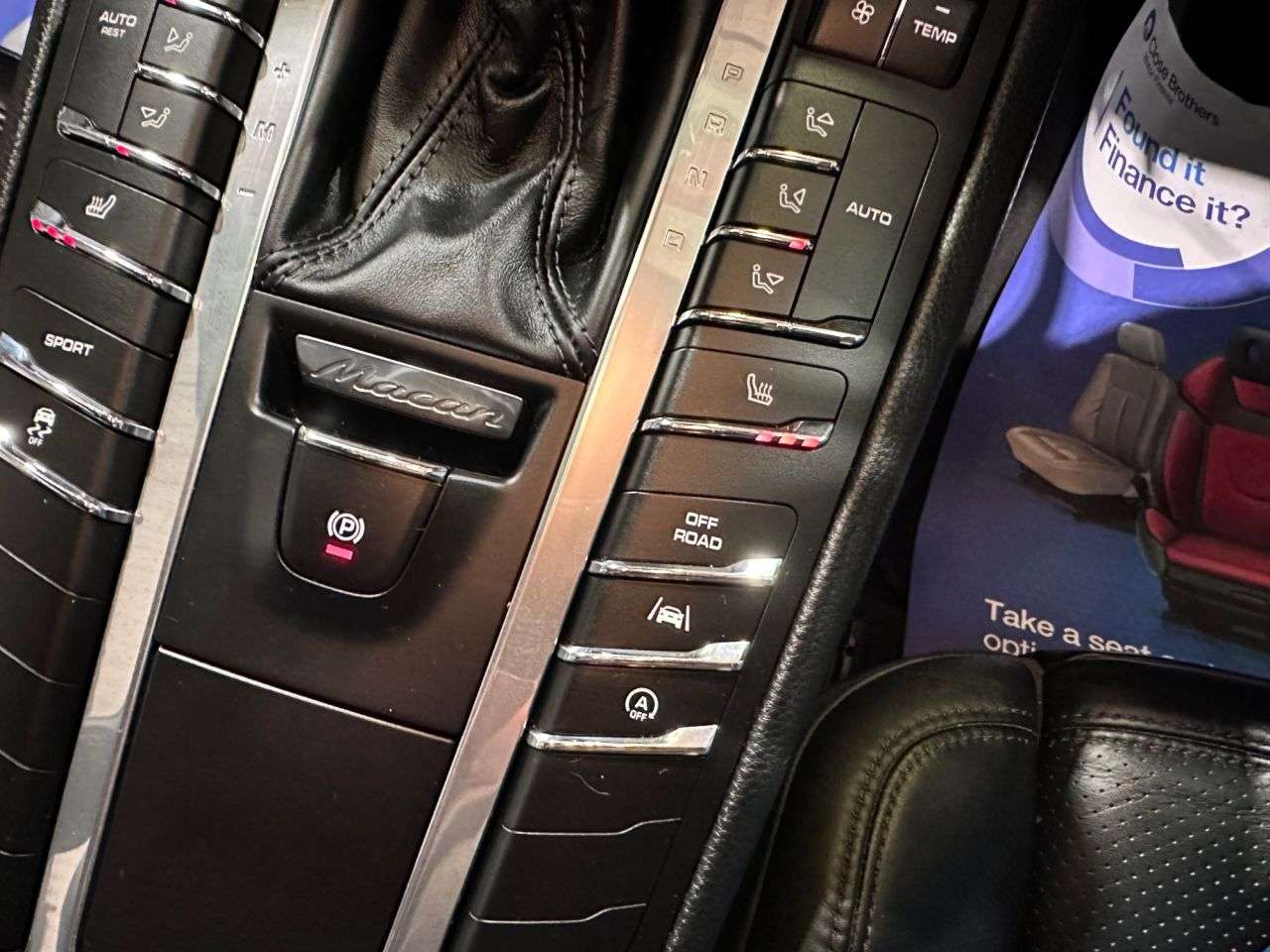 2017 PORSCHE MACAN 2017 PORSCHE MACAN