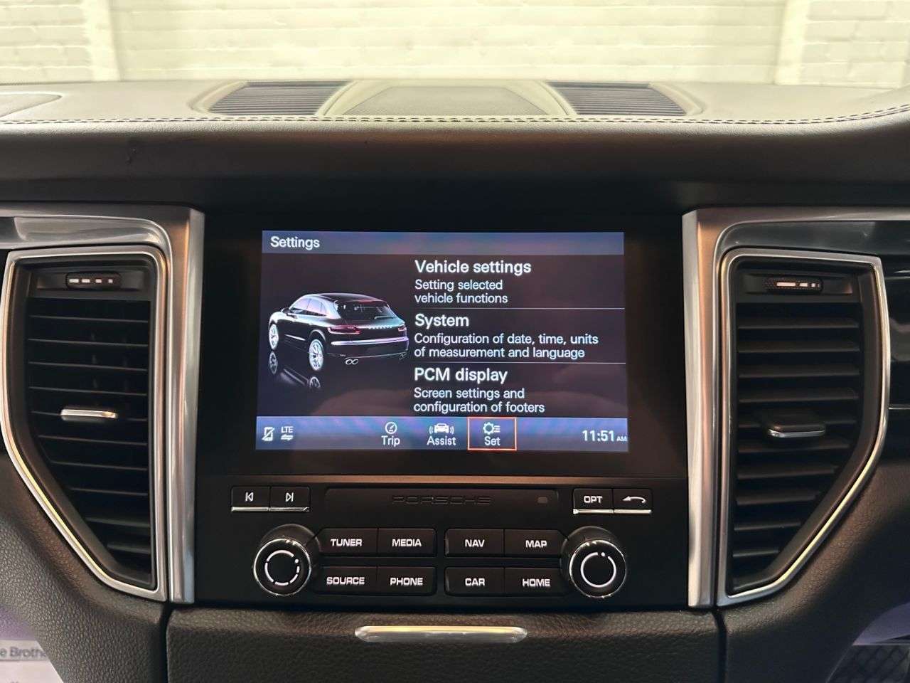 2017 PORSCHE MACAN 2017 PORSCHE MACAN