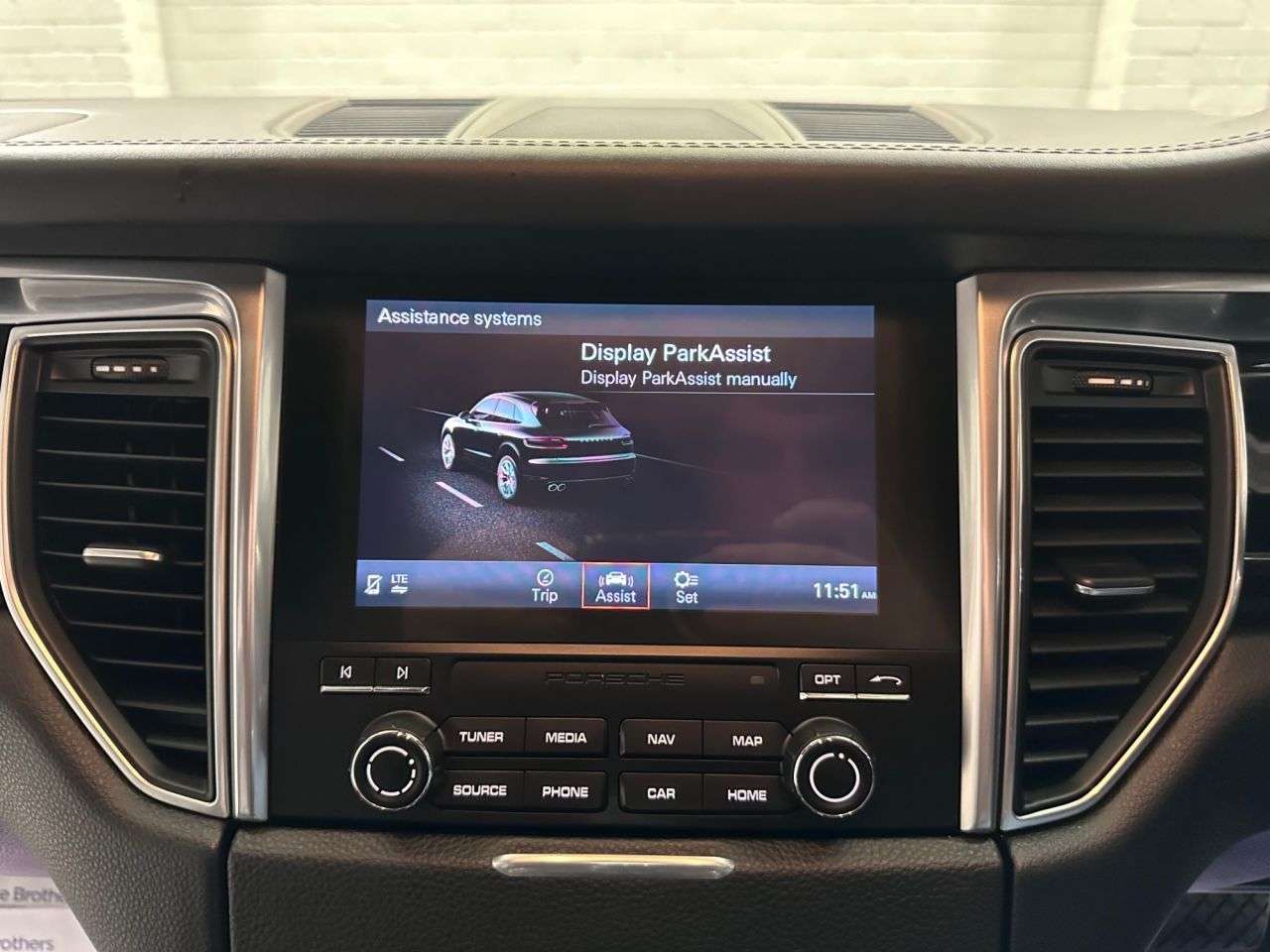 2017 PORSCHE MACAN 2017 PORSCHE MACAN