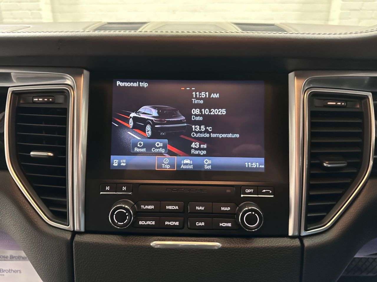 2017 PORSCHE MACAN 2017 PORSCHE MACAN