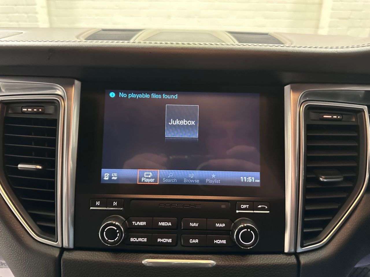 2017 PORSCHE MACAN 2017 PORSCHE MACAN