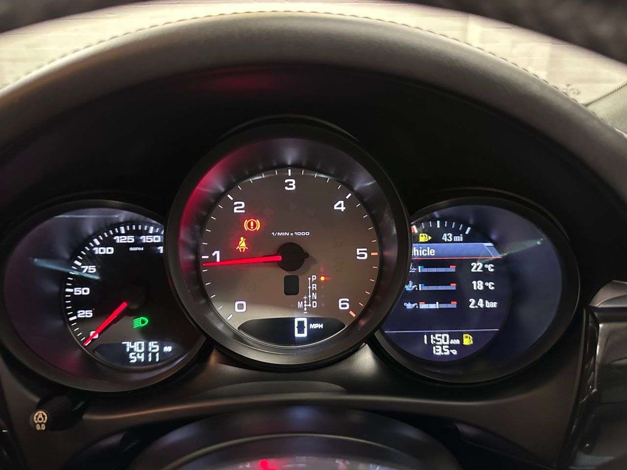 2017 PORSCHE MACAN 2017 PORSCHE MACAN