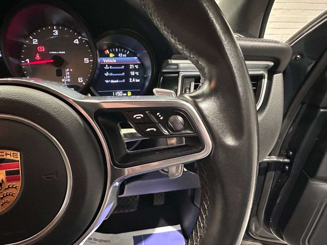 2017 PORSCHE MACAN 2017 PORSCHE MACAN