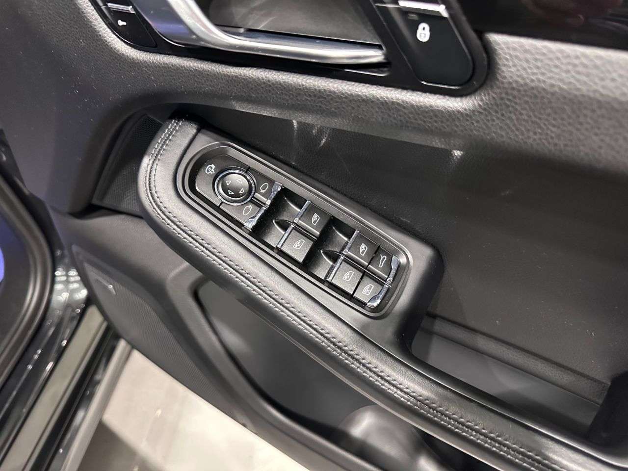 2017 PORSCHE MACAN 2017 PORSCHE MACAN