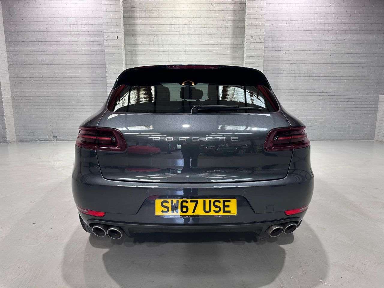 2017 PORSCHE MACAN 2017 PORSCHE MACAN