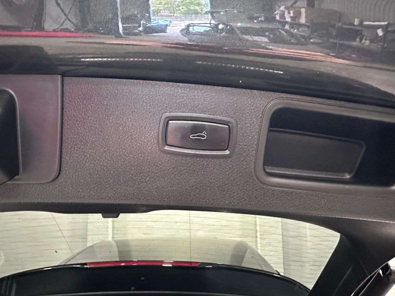 2017 PORSCHE MACAN 2017 PORSCHE MACAN