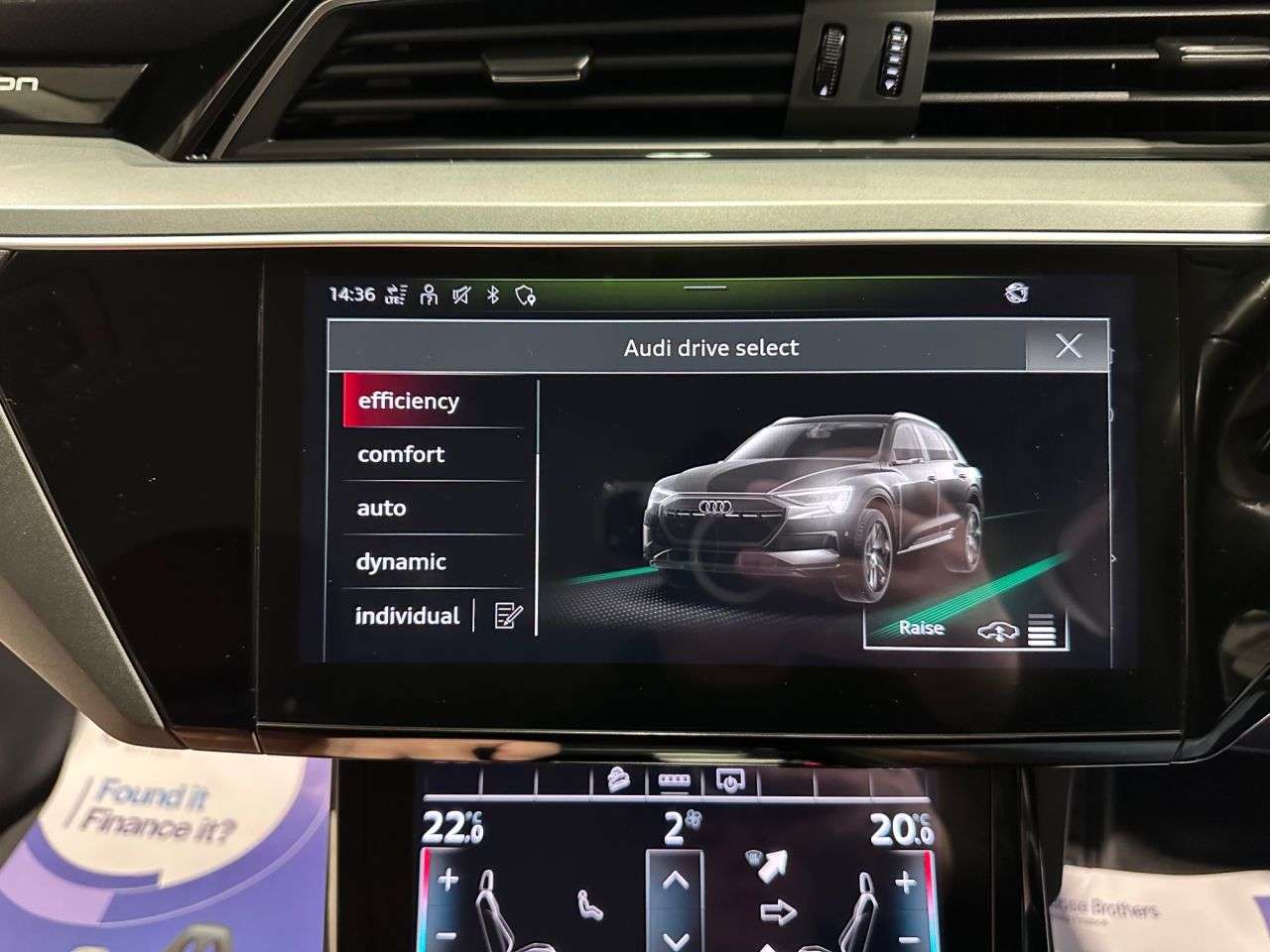 2021 AUDI E-TRON 2021 AUDI E-TRON