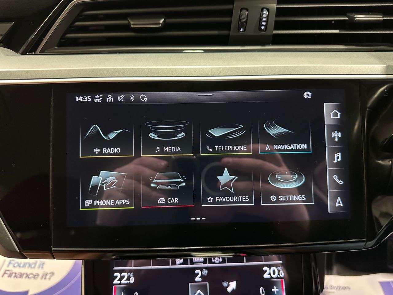 2021 AUDI E-TRON 2021 AUDI E-TRON