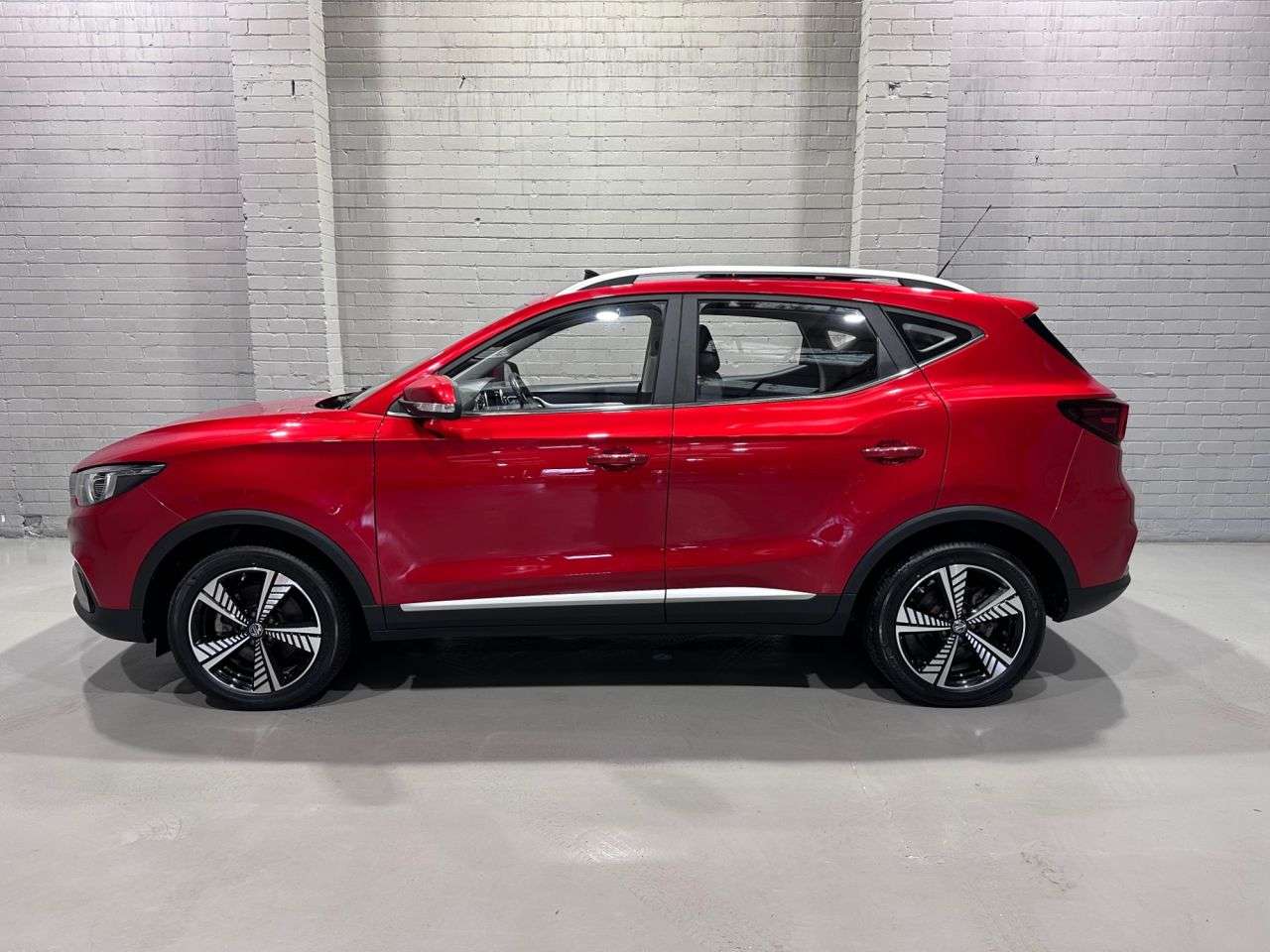 A 2021 MG MG ZS 44.5kWh Exclusive SUV 5dr Electric Auto (143 ps) A 2021 MG MG ZS 44.5kWh Exclusive SUV 5dr Electric Auto (143 ps)