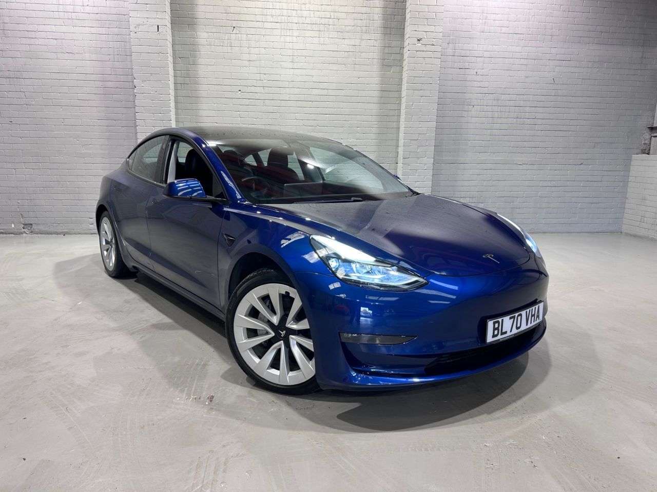 A 2020 TESLA MODEL 3 (Dual Motor) Long Range Saloon 4dr Electric Auto 4WDE (346 ps) A 2020 TESLA MODEL 3 (Dual Motor) Long Range Saloon 4dr Electric Auto 4WDE (346 ps)