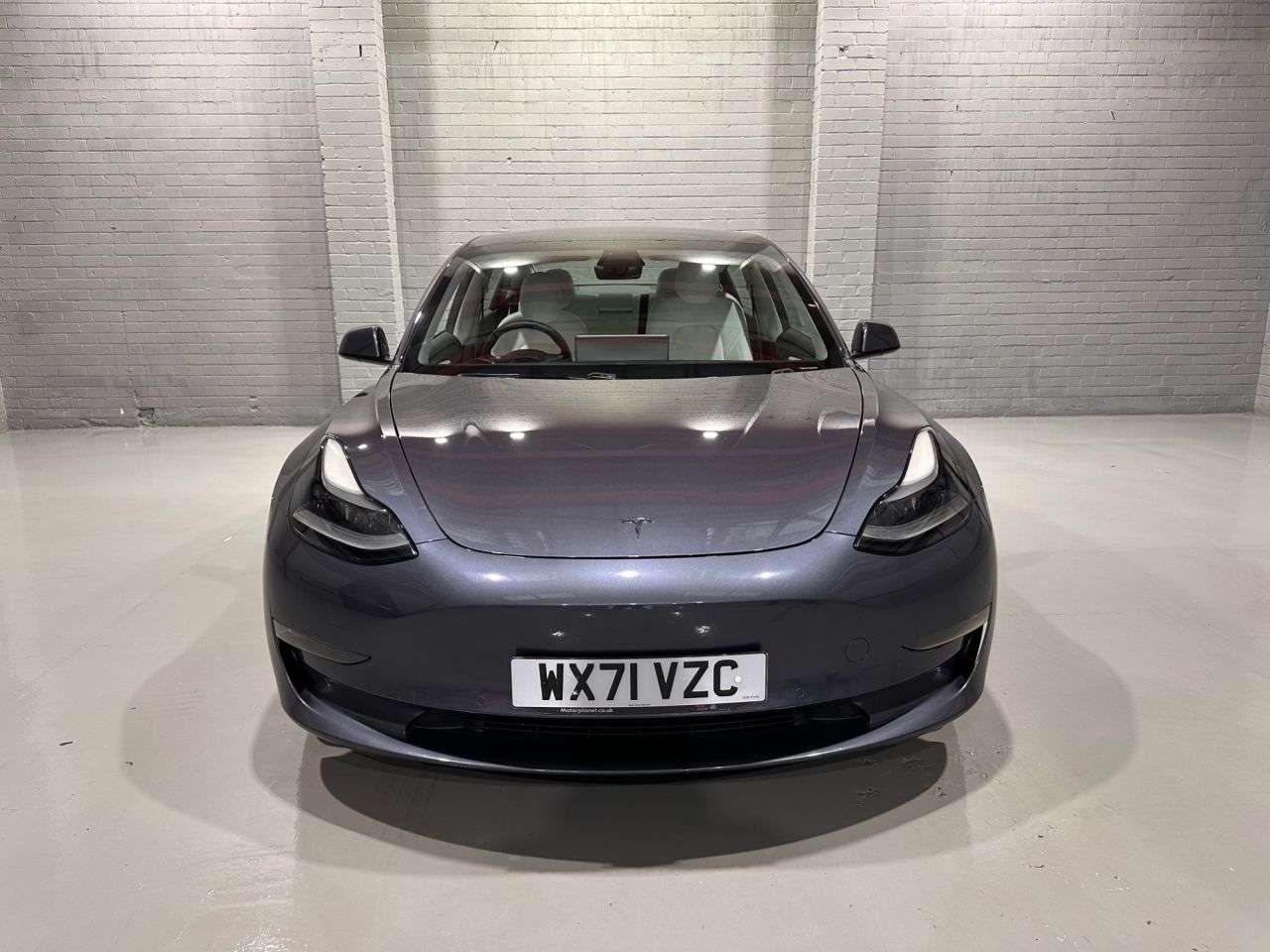A 2021 TESLA MODEL 3 (Dual Motor) Performance Saloon 4dr Electric Auto 4WDE (Performance Upgrade A 2021 TESLA MODEL 3 (Dual Motor) Performance Saloon 4dr Electric Auto 4WDE (Performance Upgrade