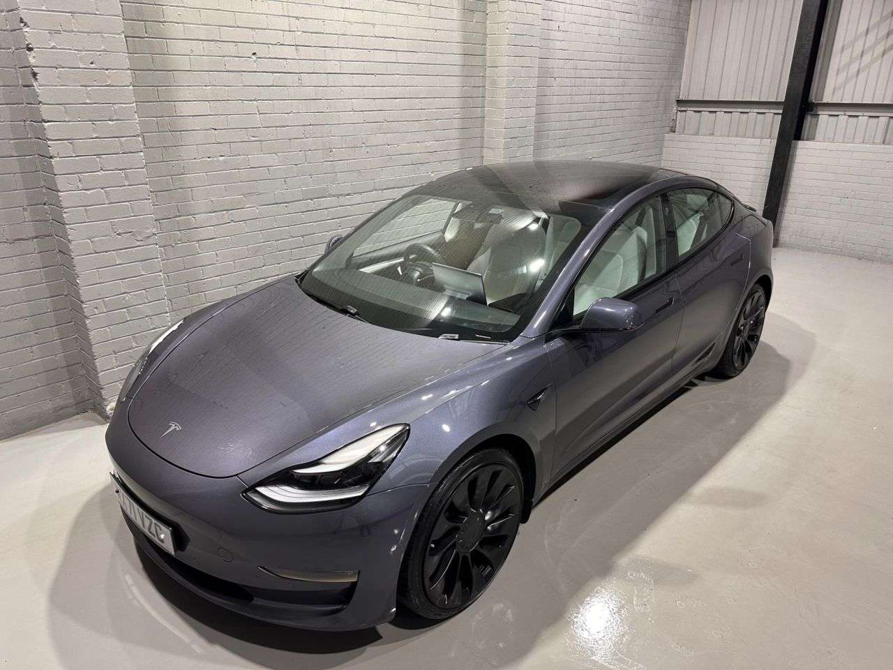 A 2021 TESLA MODEL 3 (Dual Motor) Performance Saloon 4dr Electric Auto 4WDE (Performance Upgrade A 2021 TESLA MODEL 3 (Dual Motor) Performance Saloon 4dr Electric Auto 4WDE (Performance Upgrade