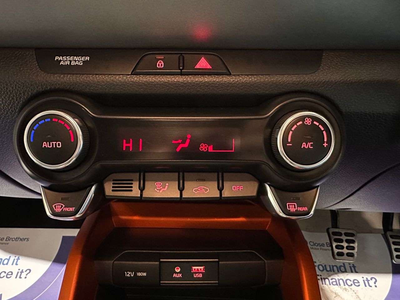 2018 KIA STONIC 2018 KIA STONIC