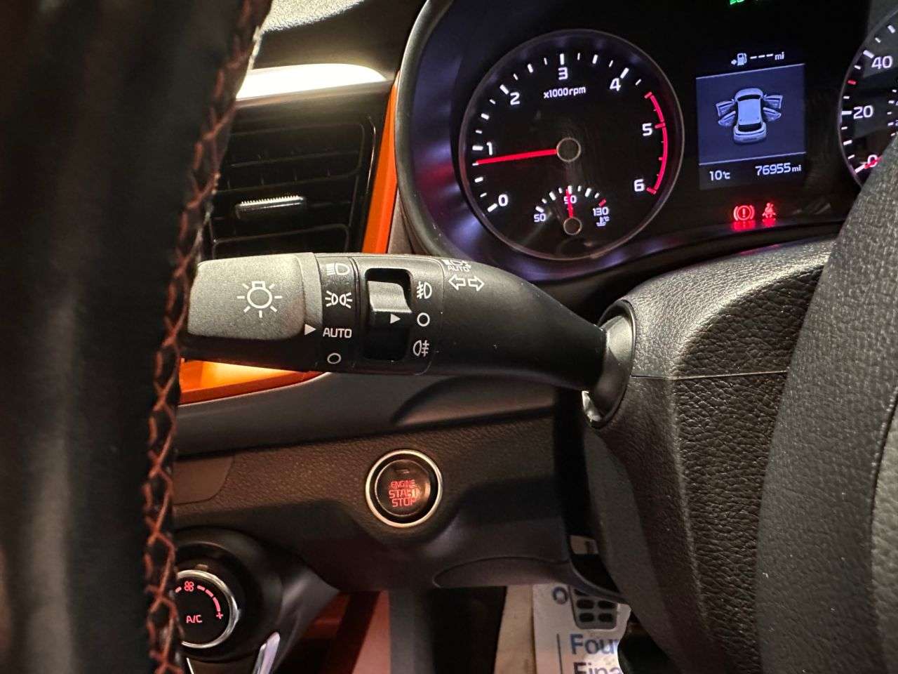 2018 KIA STONIC 2018 KIA STONIC