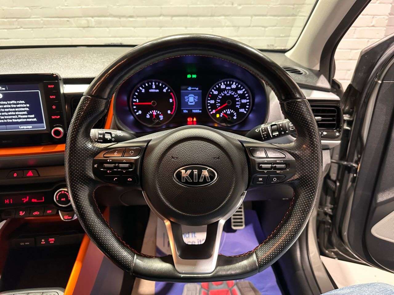 2018 KIA STONIC 2018 KIA STONIC