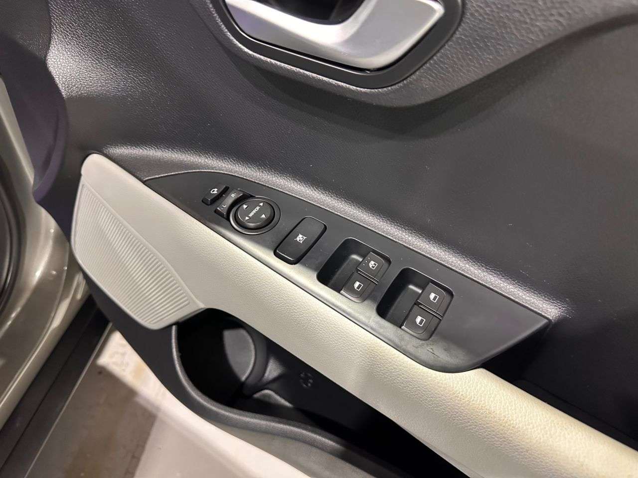 2018 KIA STONIC 2018 KIA STONIC