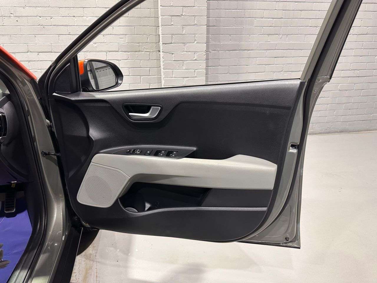 2018 KIA STONIC 2018 KIA STONIC