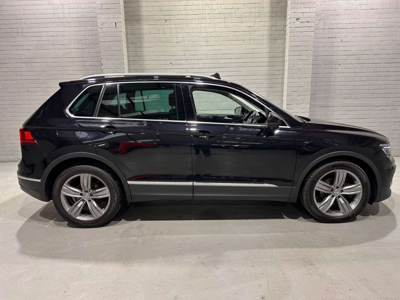 2018 VOLKSWAGEN TIGUAN 2018 VOLKSWAGEN TIGUAN