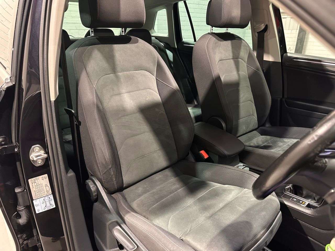 2018 VOLKSWAGEN TIGUAN 2018 VOLKSWAGEN TIGUAN