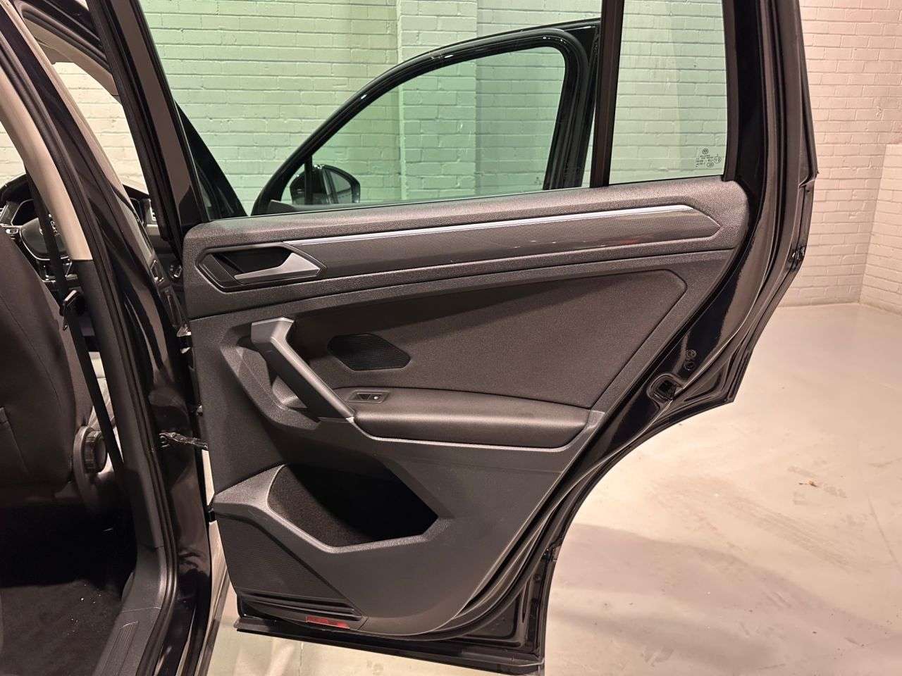 2018 VOLKSWAGEN TIGUAN 2018 VOLKSWAGEN TIGUAN