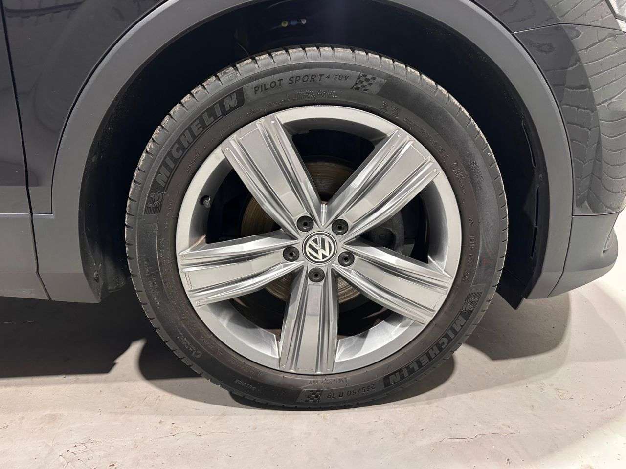 2018 VOLKSWAGEN TIGUAN 2018 VOLKSWAGEN TIGUAN