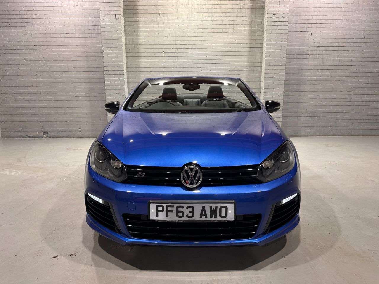 A 2013 VOLKSWAGEN GOLF 2.0 TSI R Cabriolet 2dr Petrol DSG Euro 5 (265 ps) A 2013 VOLKSWAGEN GOLF 2.0 TSI R Cabriolet 2dr Petrol DSG Euro 5 (265 ps)