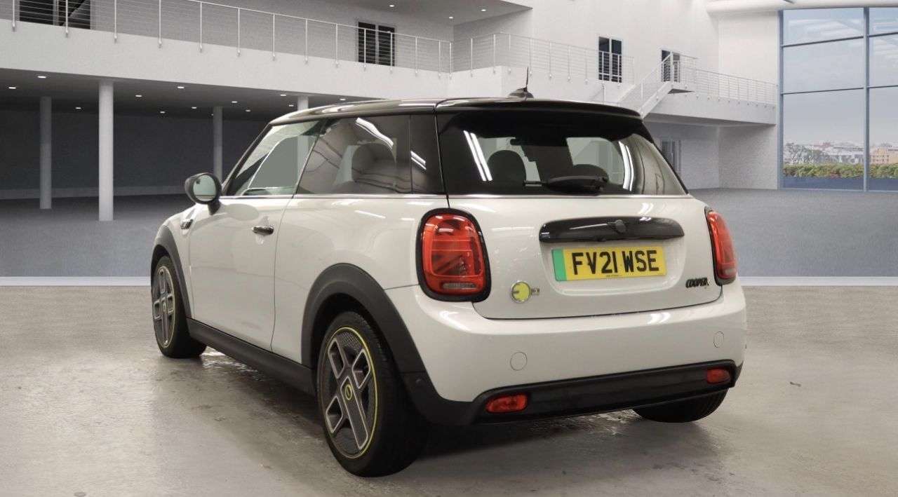 2021 MINI ELECTRIC HATCH 2021 MINI ELECTRIC HATCH
