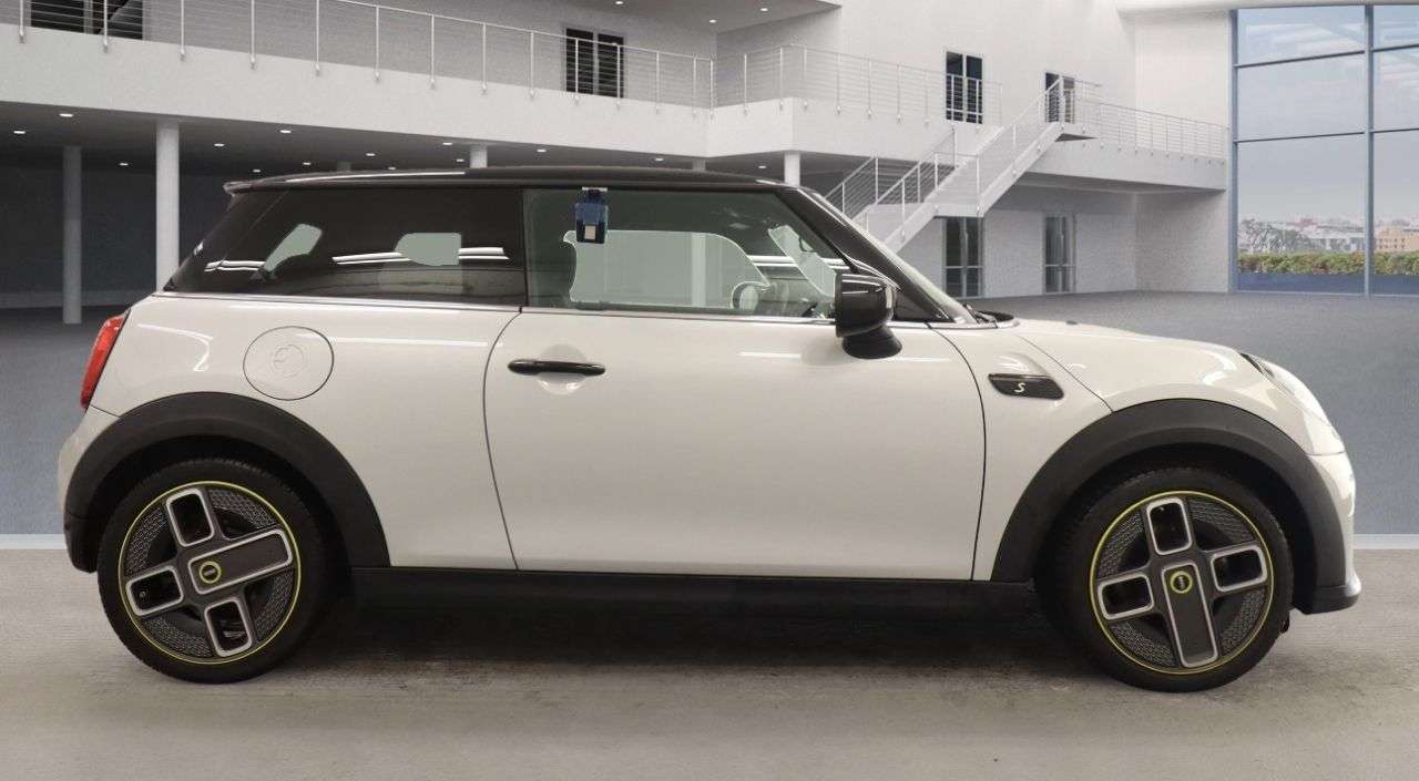 2021 MINI ELECTRIC HATCH 2021 MINI ELECTRIC HATCH