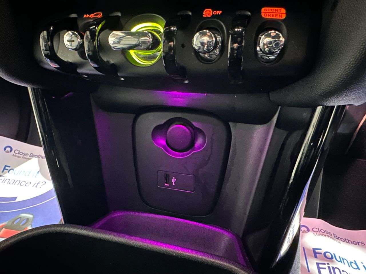 2020 MINI ELECTRIC HATCH 2020 MINI ELECTRIC HATCH