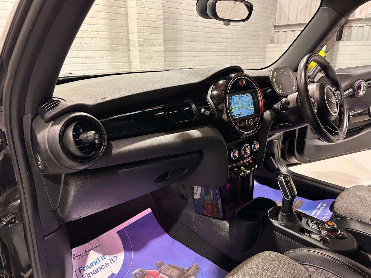 2020 MINI ELECTRIC HATCH 2020 MINI ELECTRIC HATCH