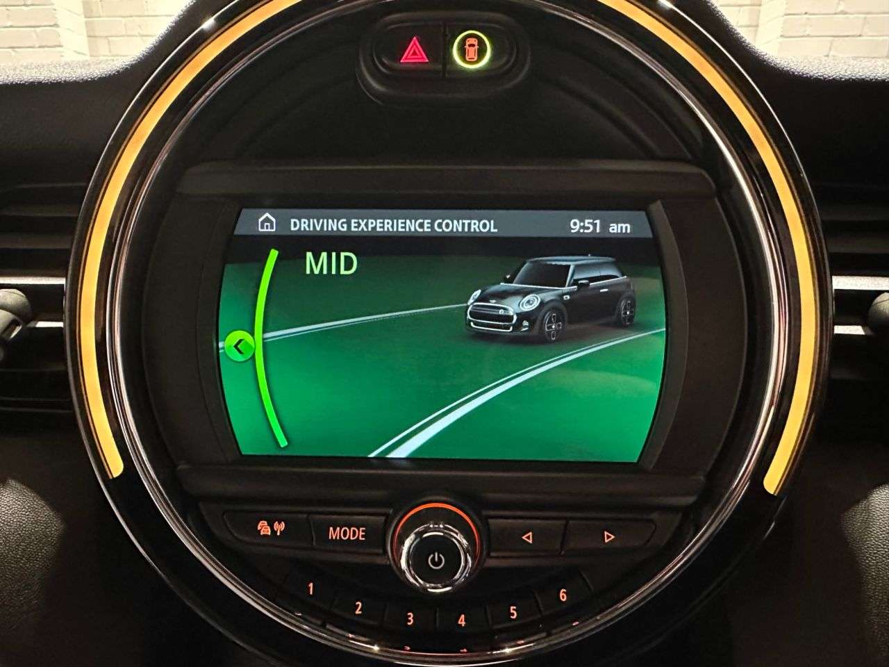 2020 MINI ELECTRIC HATCH 2020 MINI ELECTRIC HATCH