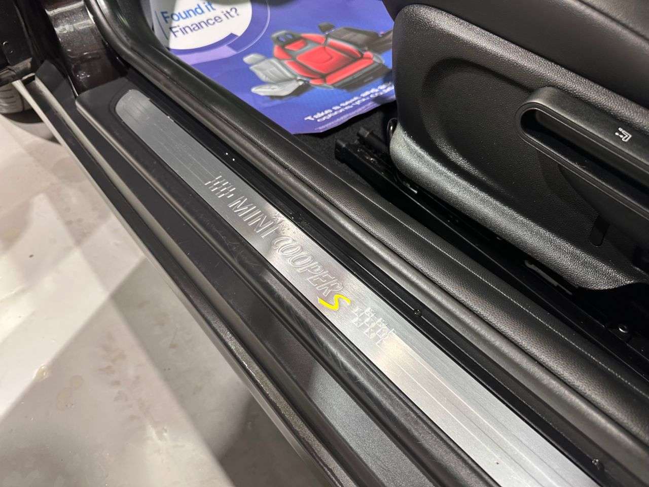 2020 MINI ELECTRIC HATCH 2020 MINI ELECTRIC HATCH