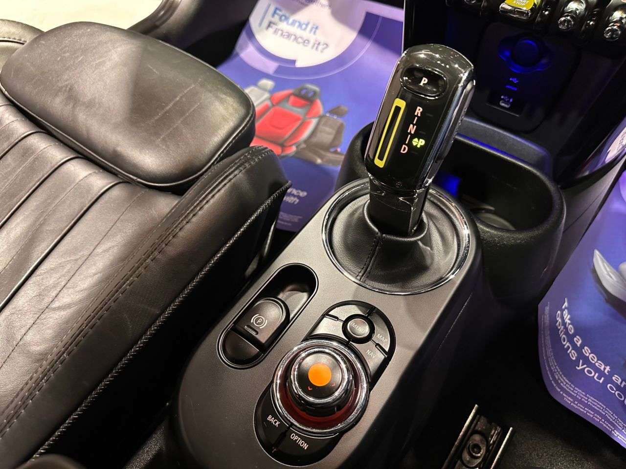 2020 MINI ELECTRIC HATCH 2020 MINI ELECTRIC HATCH