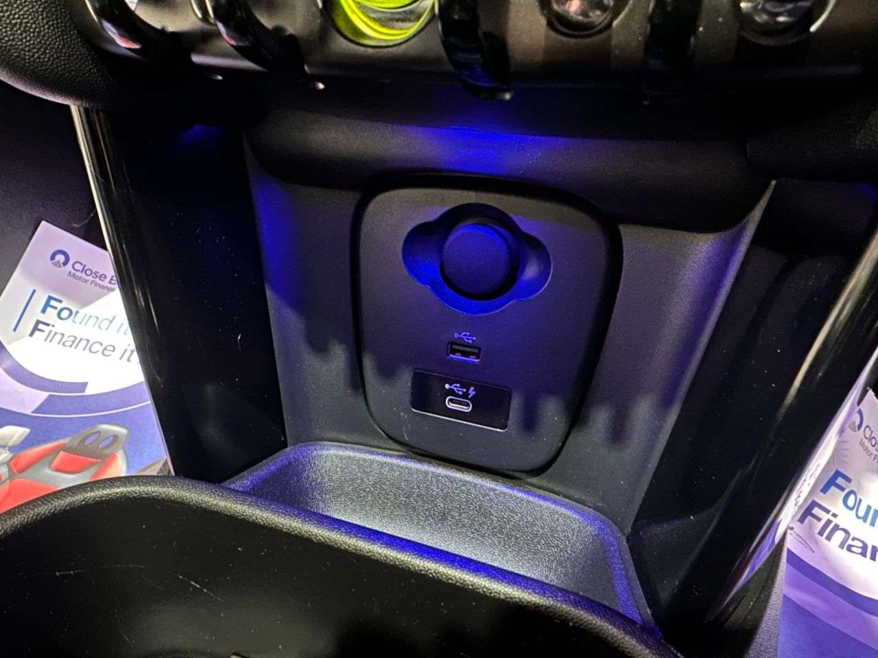 2020 MINI ELECTRIC HATCH 2020 MINI ELECTRIC HATCH