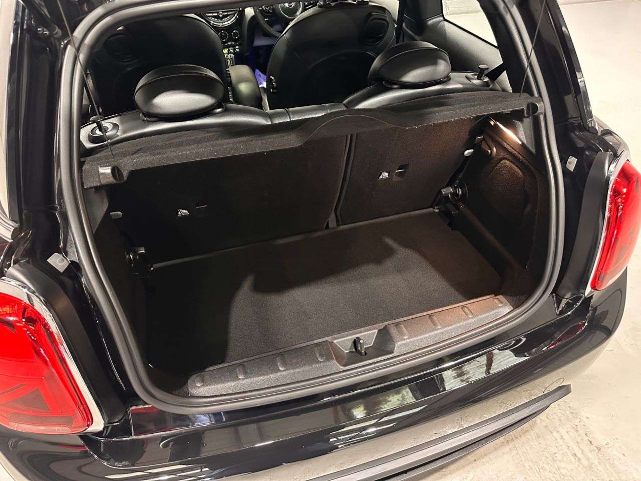 2020 MINI ELECTRIC HATCH 2020 MINI ELECTRIC HATCH