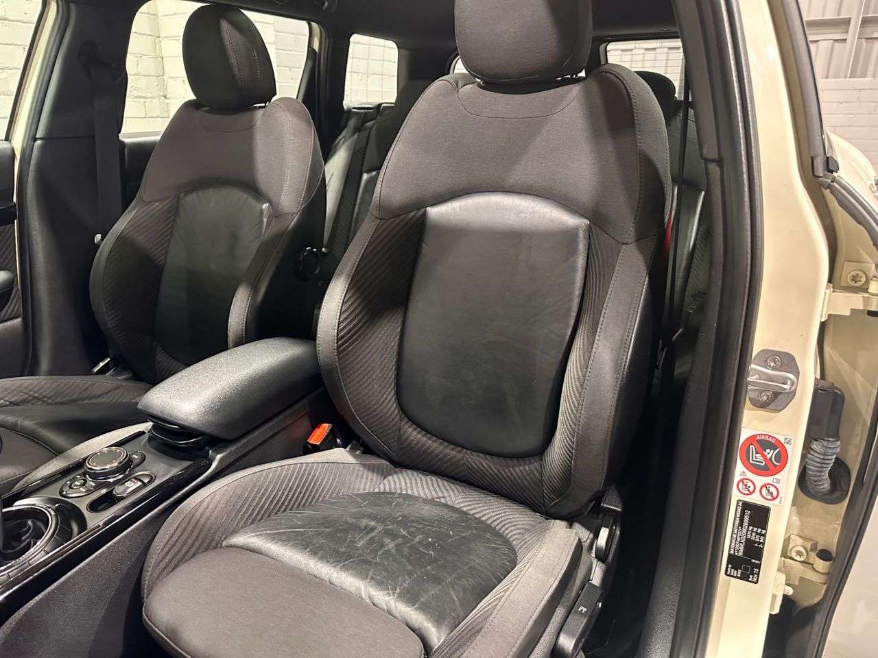 2016 MINI CLUBMAN 2016 MINI CLUBMAN