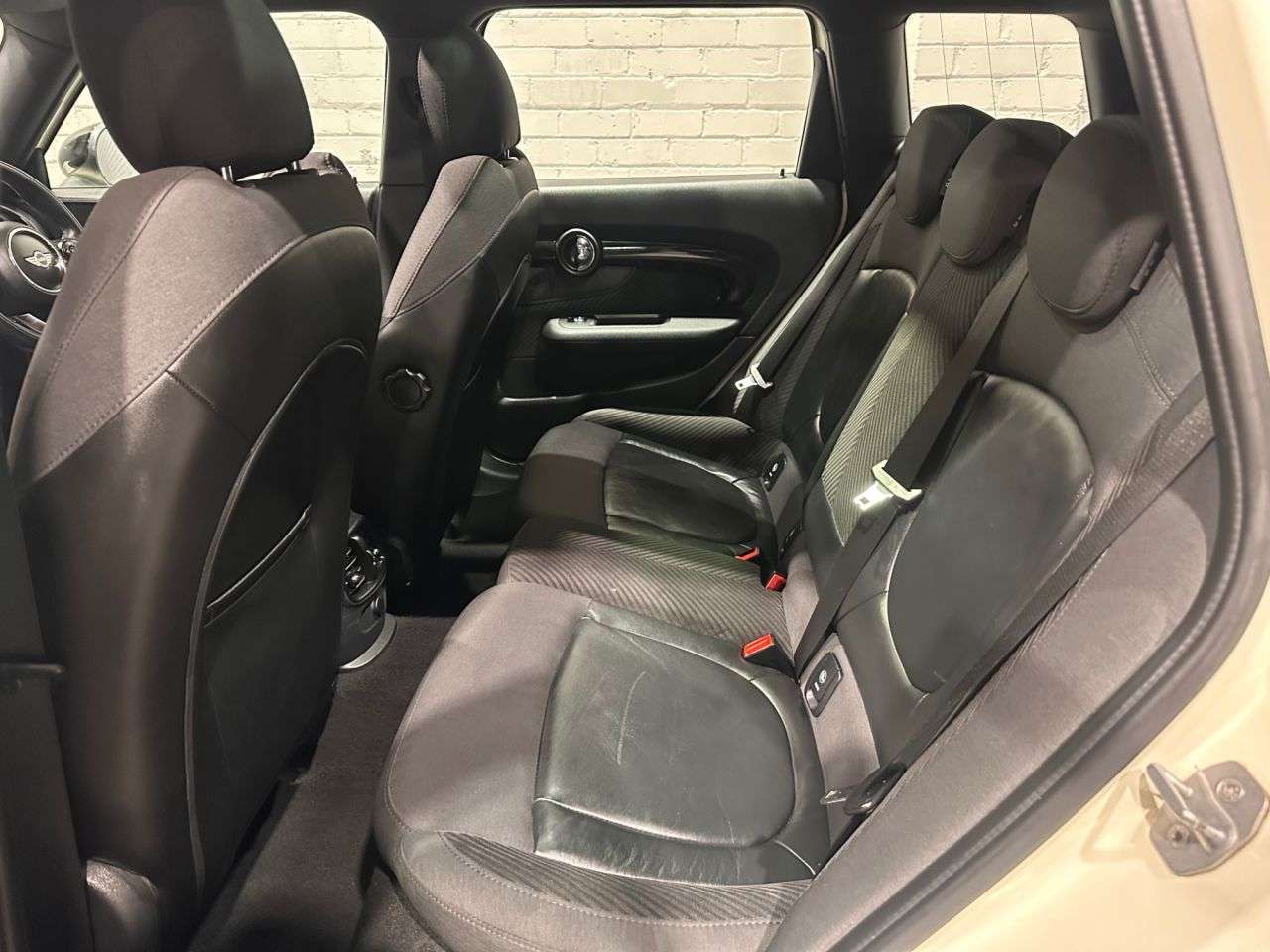 2016 MINI CLUBMAN 2016 MINI CLUBMAN