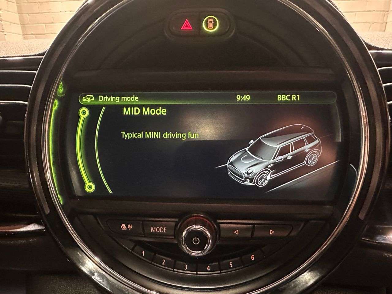 2016 MINI CLUBMAN 2016 MINI CLUBMAN