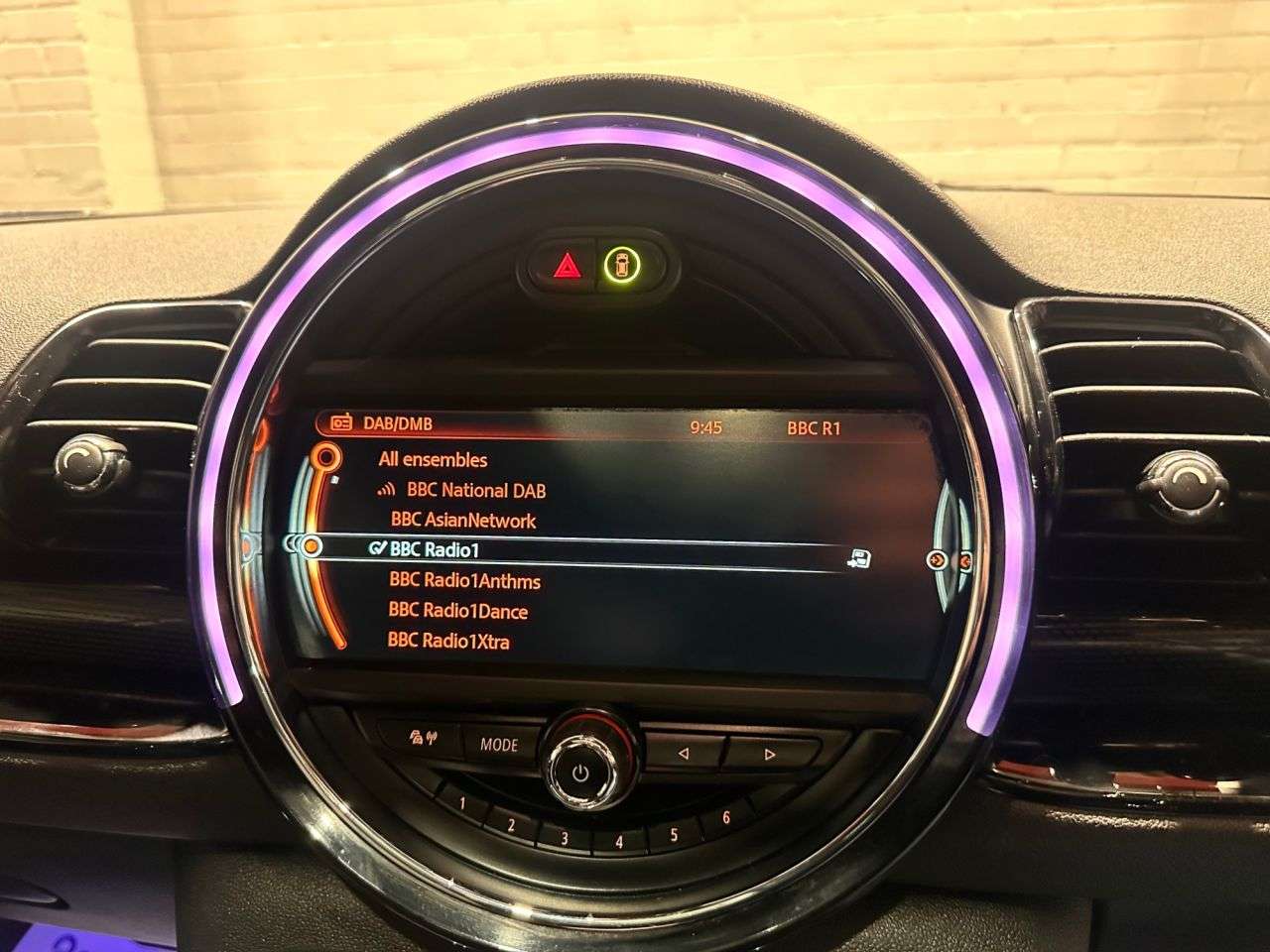 2016 MINI CLUBMAN 2016 MINI CLUBMAN