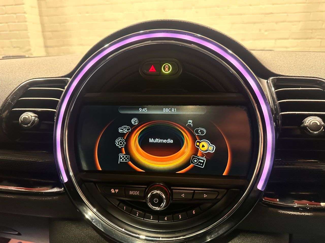 2016 MINI CLUBMAN 2016 MINI CLUBMAN