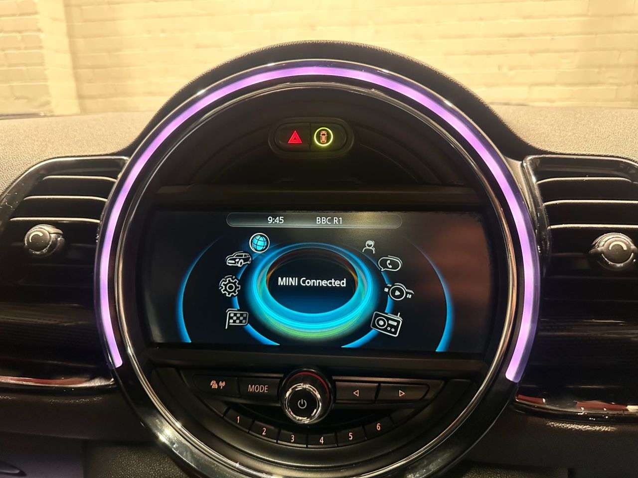 2016 MINI CLUBMAN 2016 MINI CLUBMAN