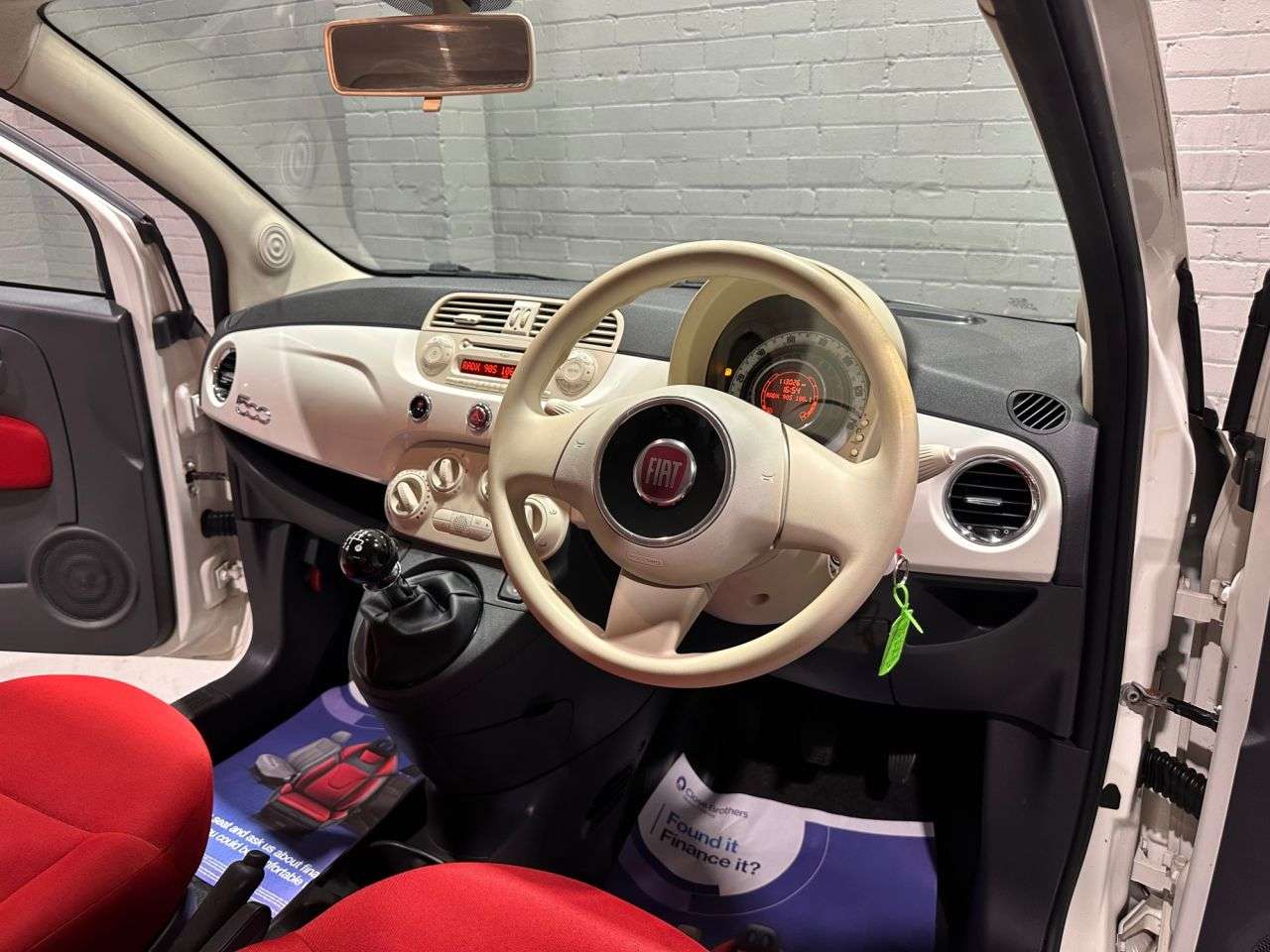 2012 FIAT 500 2012 FIAT 500