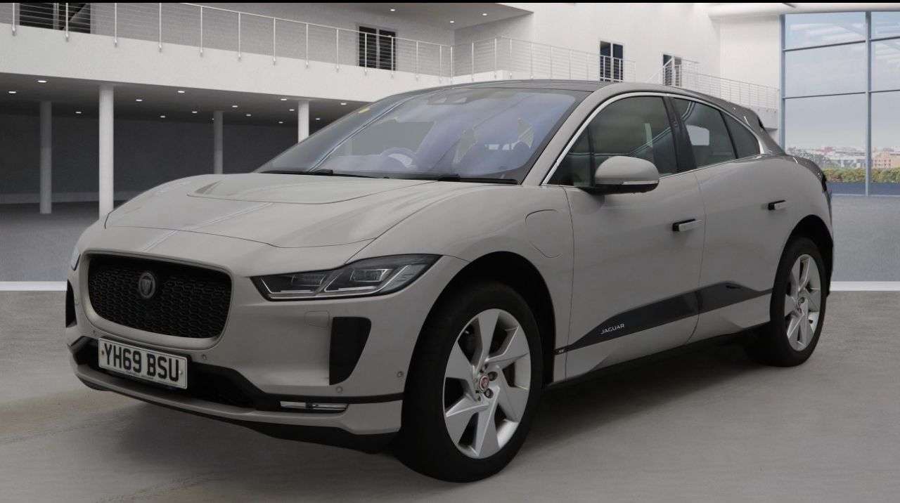 A 2019 JAGUAR I-PACE 400 90kWh SE SUV 5dr Electric Auto 4WD (400 ps) A 2019 JAGUAR I-PACE 400 90kWh SE SUV 5dr Electric Auto 4WD (400 ps)