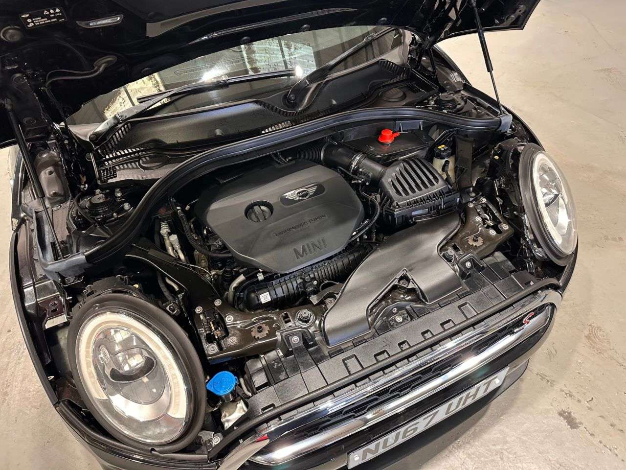 2017 MINI CLUBMAN 2017 MINI CLUBMAN