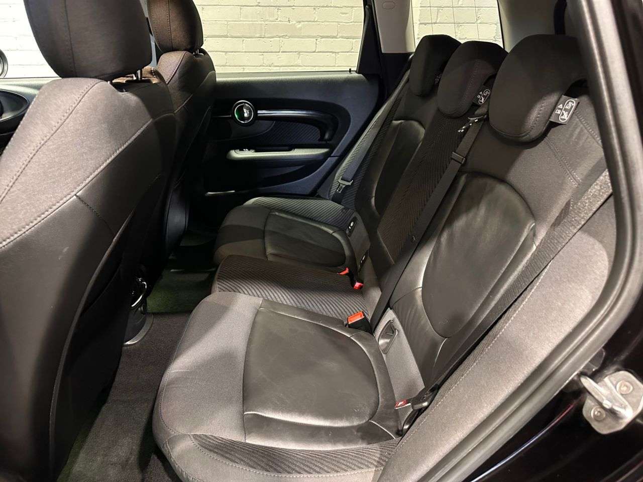 2017 MINI CLUBMAN 2017 MINI CLUBMAN