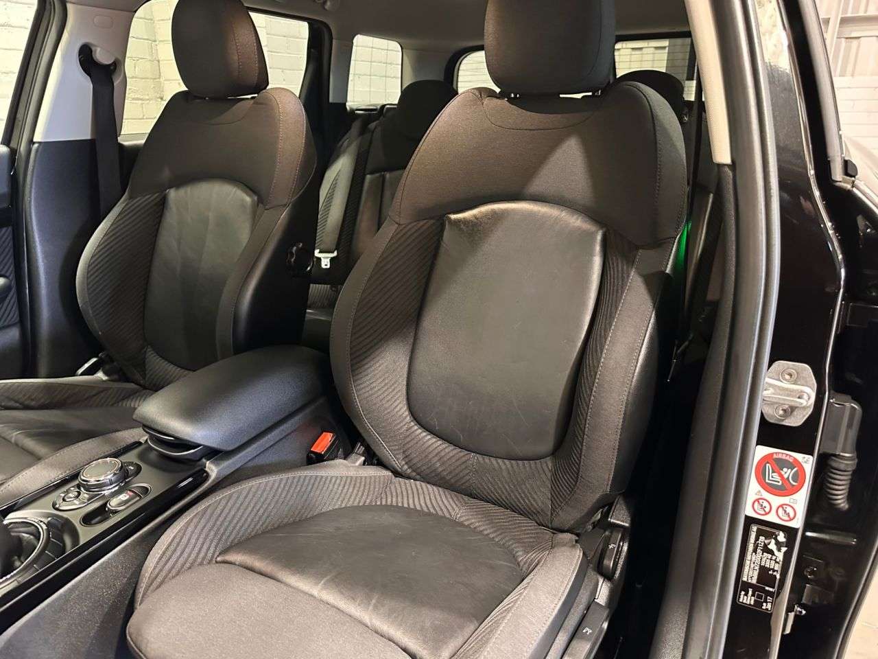 2017 MINI CLUBMAN 2017 MINI CLUBMAN